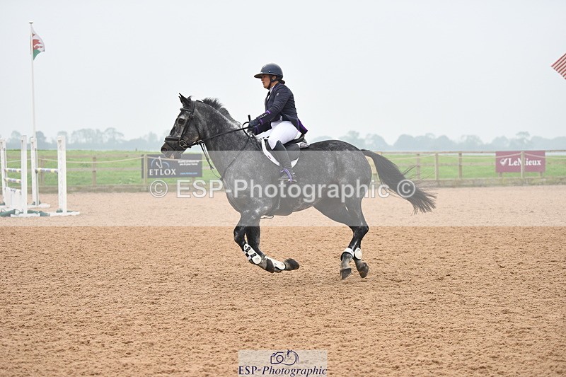 230916A-165558-05695 - Cls 19 Snr 1.10m Derby