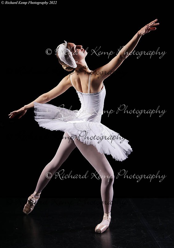 010522-4716w - Performance