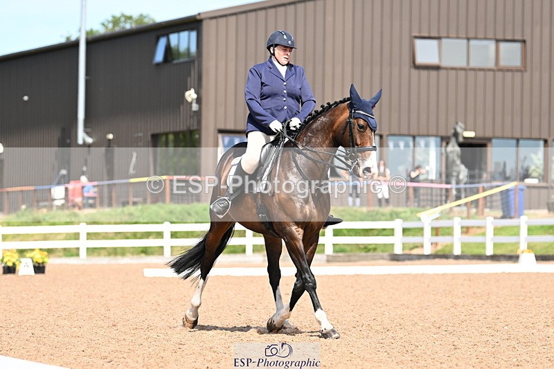 240816A-133358-05103 - 199-Nicola.Seal-Rebel.Heart