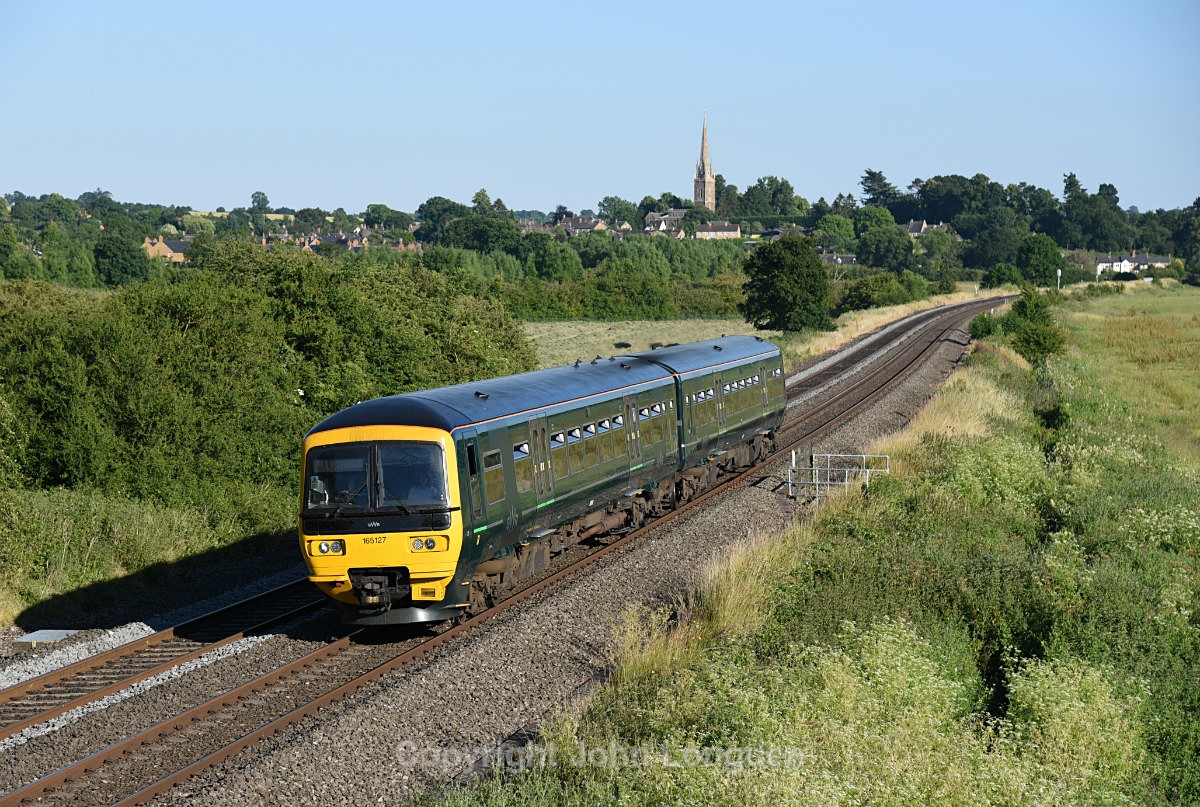 JL - 26.6.18 165127  2M54 1701 Reading - Banbury, Kings Sutton - Chiltern Routes (north to south)