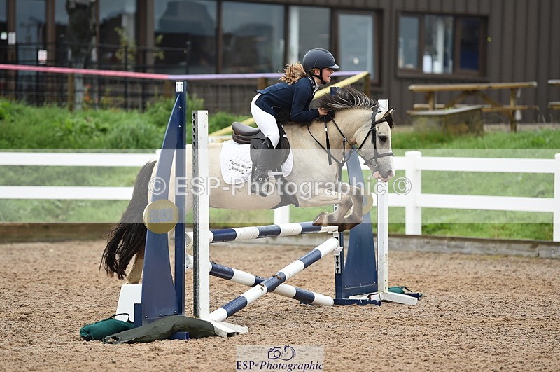 220829A-163956-00293 - 70cm Classes 3a 3b & 4