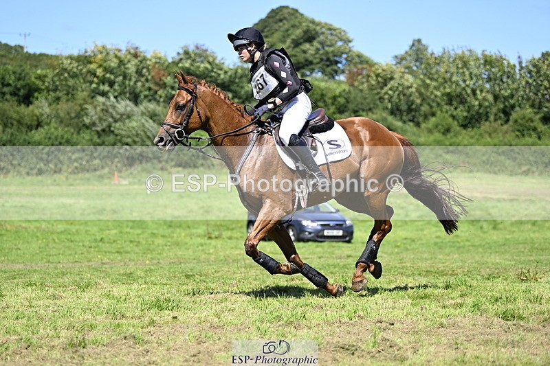 240811A-135754-04406 - 167-