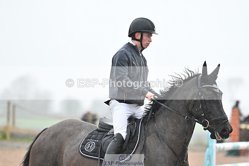 240315A-105205-00263 - Cls 2 Snr Newcomers