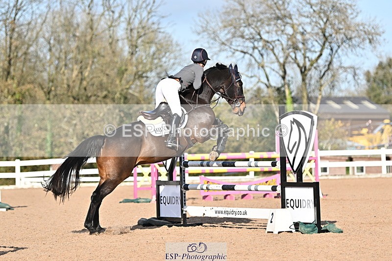 241113A-125729-00620 - Cls 04A&B Snr Newc & 1.10m Open