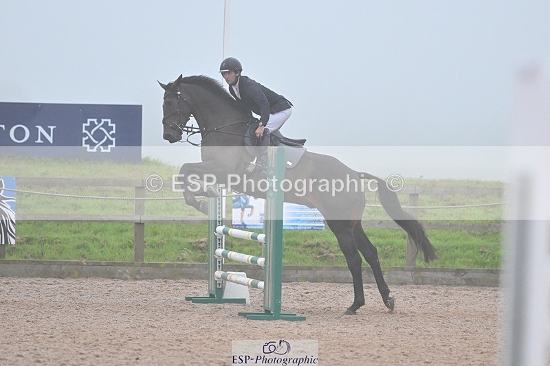 240813-193627-00979 - Classes 7 A&B 90cm