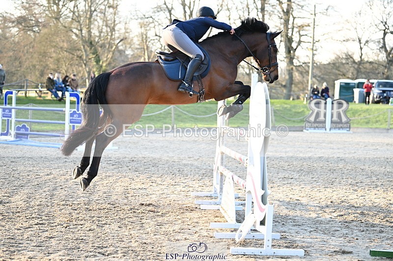 250322A-171722-03737 - Cls 14 Snr Fox & 1.20m Open