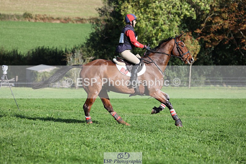 241025-115017-06576 - 057-Louisa.Lockwood-KILCANNON.OREO