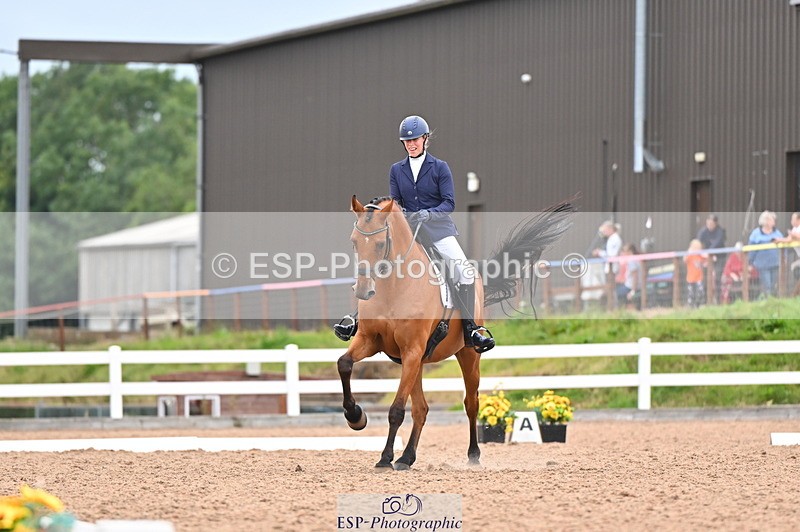 240817A-154747-10367 - 316-Hannah.Drinkwater-Sonnetti