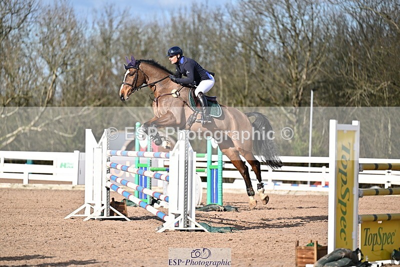 260204A-140250-00426 - Cls 5 Foxhunter and 1.20m