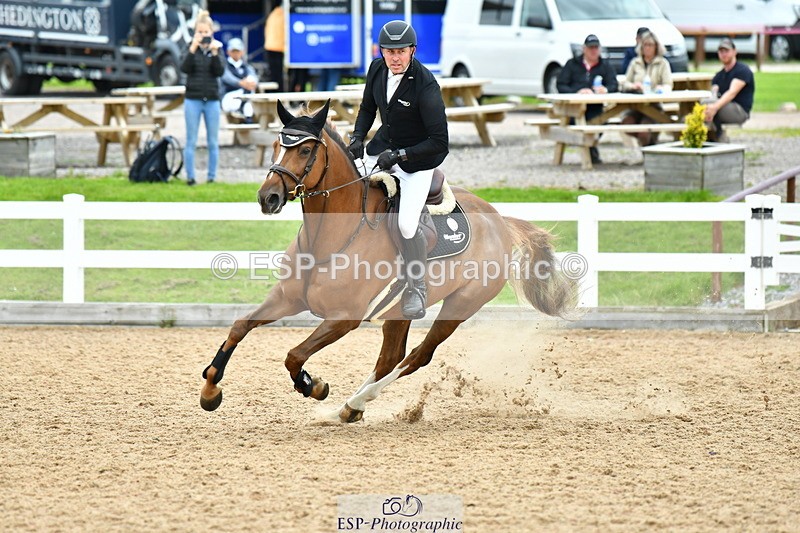 230721A-141620-06822 - Cls 22, 1 Star Gold 1.30m