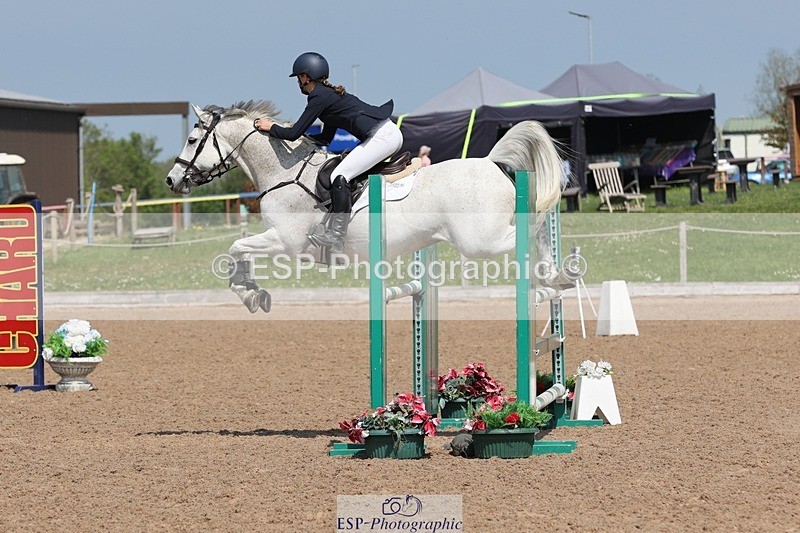 250503-121845-01019 - Cls 9 Pony Foxhunter and 1.10m Open
