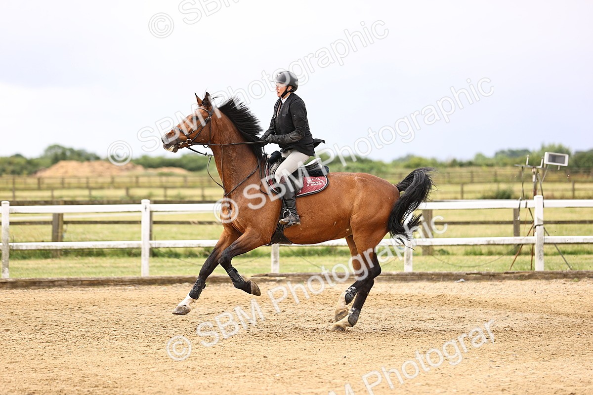 SBM_003019 - Class 21 - Senior Newcomers - 1.10m
