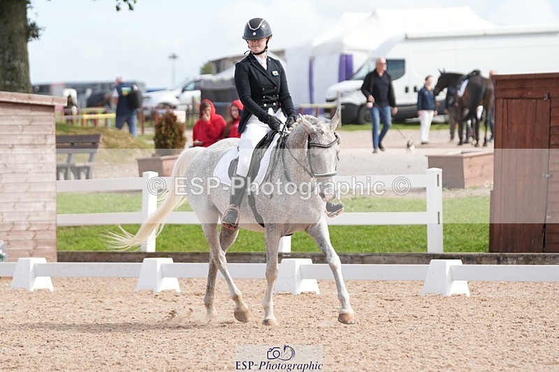 250906-114308-01655 - 009-Terri.EllawayTagula.Passion