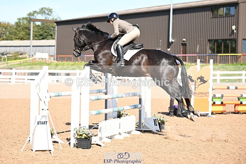 240914A-142033-07597 - Cls 24-S 1.05m Amateur Qualifier