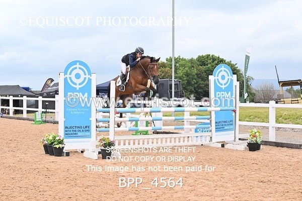 BPP_4564 - CLASS 5 WED Redpost Equestrian Senior Foxhunter/1.20m Open