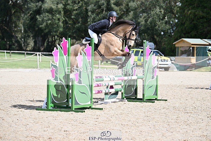 240413-120628-00848 - Cls 5+6 80cm Start to 1pm