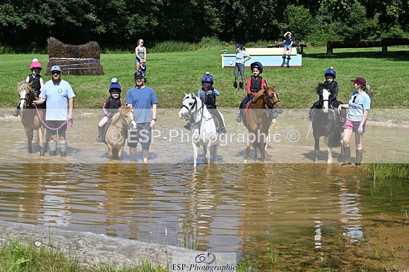 240728B-111136-01156 - Gemma's Group XC