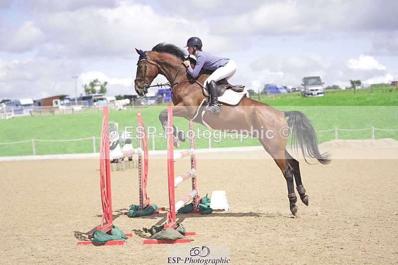 230806A-125408-02087 - Cls 14 Snr Foxhunter & 1.20m Open