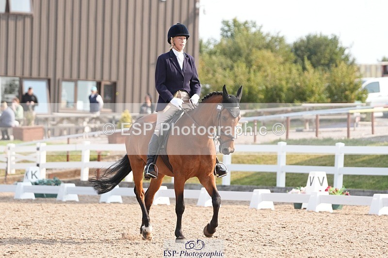 250817-094142-07215 - 157-Camilla.HankinsonChapel.Arch