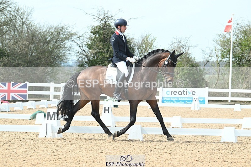 250403-120801-02236 - 048-Angus.Corrie-Deane-Maigret.VD.Watermolen