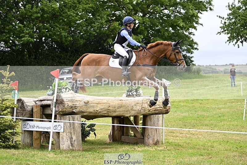 250524A-114053-09582 - B-307-Rosalind.Canter-SILVESTERS.FINESSE