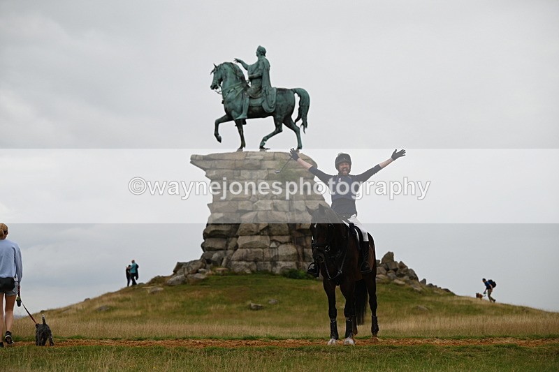 DSC_5733 - Time at Statue 11:46 to 12:16