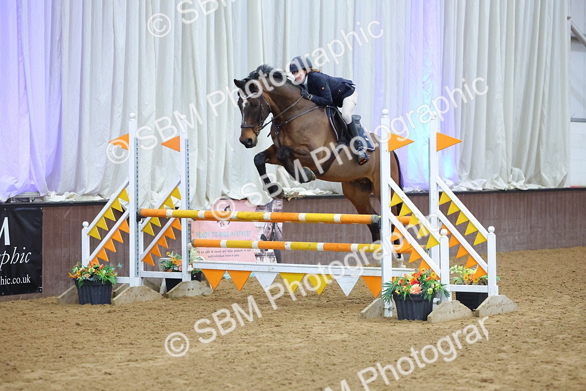 SBM_010042 - Class 21 - Nupafeed Supplements Senior Discovery/ 1m Open - First Round (1.00m)