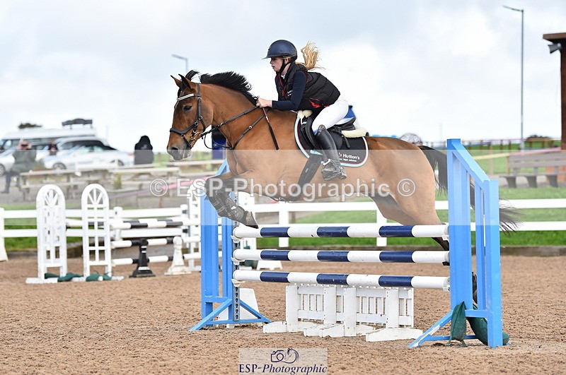 231029A-113624-03085 - Pony Newcomers & 1m Open