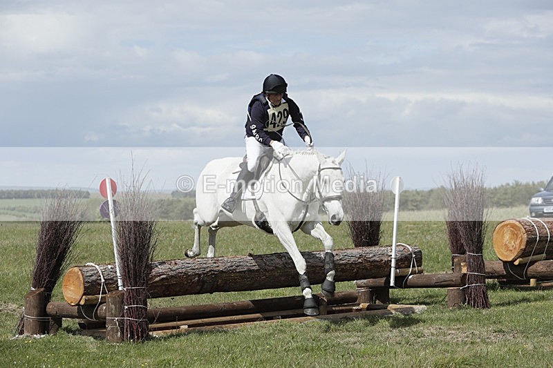 BVHT 140517  NXC -554 - Class 2 XC Novice 14/05/17