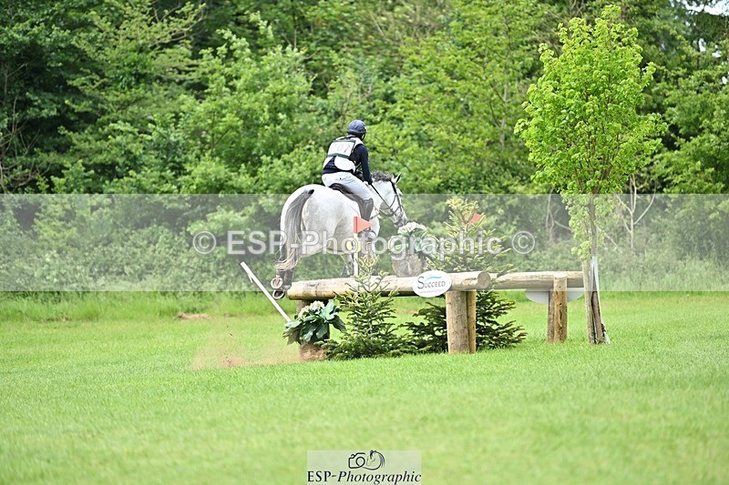 240525-145419-16107 - 207-IE_MR_MCGREGOR-Will_Furlong