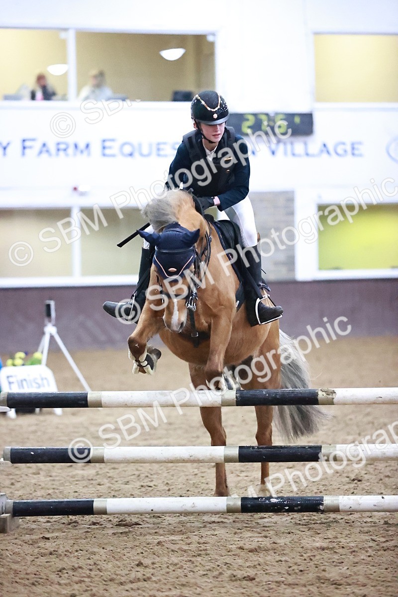 SBM_001726 - Class 9 - Pony Intro 75cm