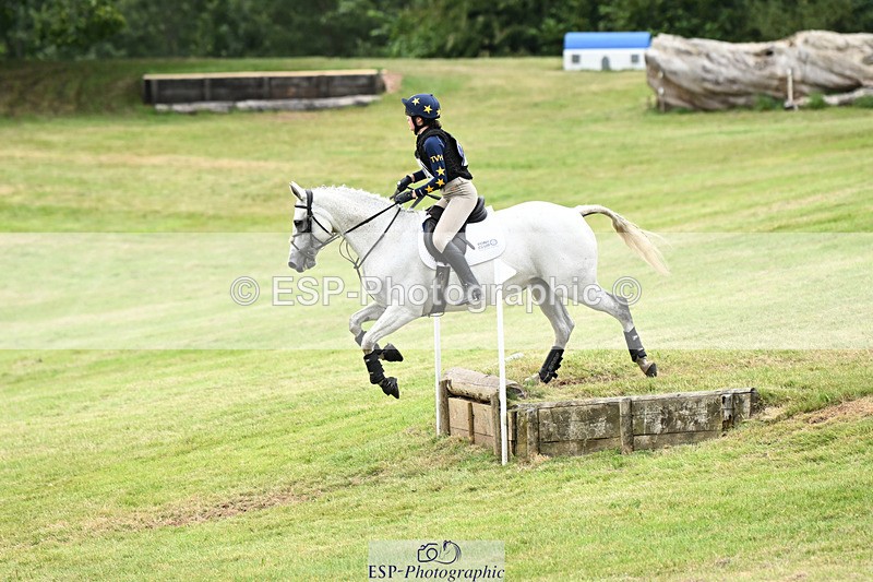 240825X-162820-36780 - 80cm XC 15.30 to 16.30