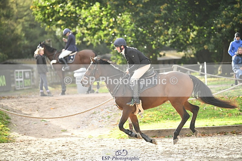 251004A-165324-02275 - Classes 10 & 11 80cm