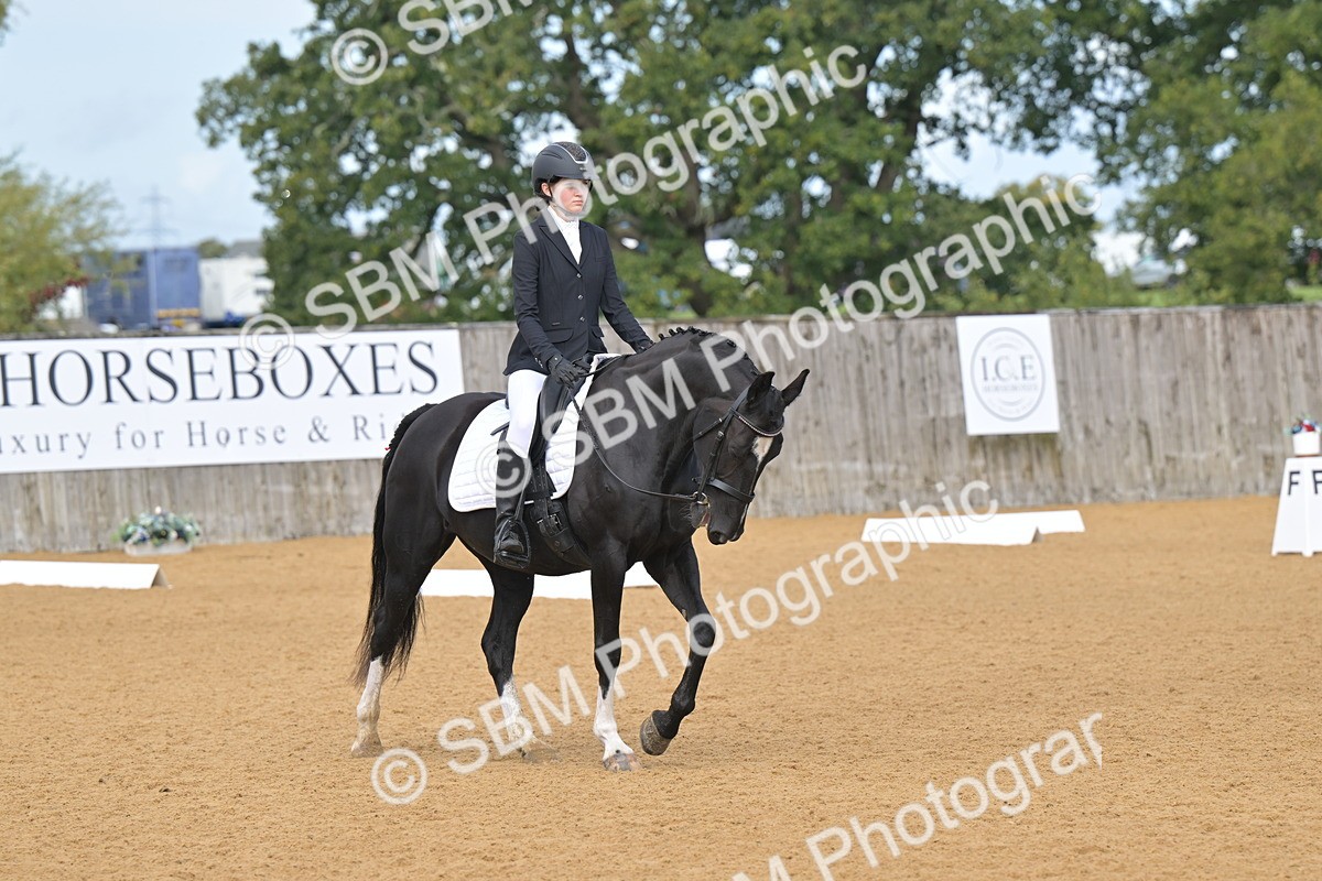 SBM_03784 - D2 - Small Tour Championship Intro 2