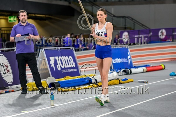 SenInd26-916580 - Field Female Set One