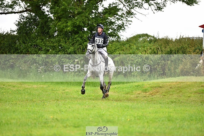 240526-125108-21687 - 433-EN_TARO_DES_VERNIER-Oliver_Townend