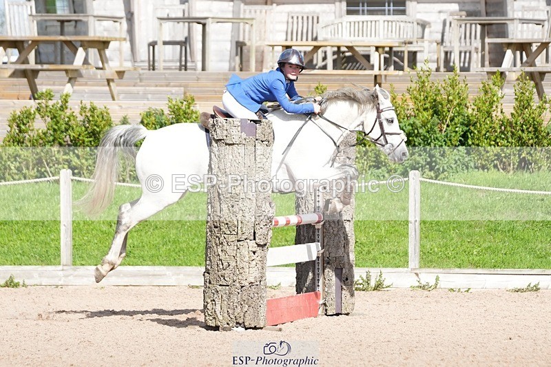 250921-115353-02568 - Cls 6 Pony Newcomers and 1m