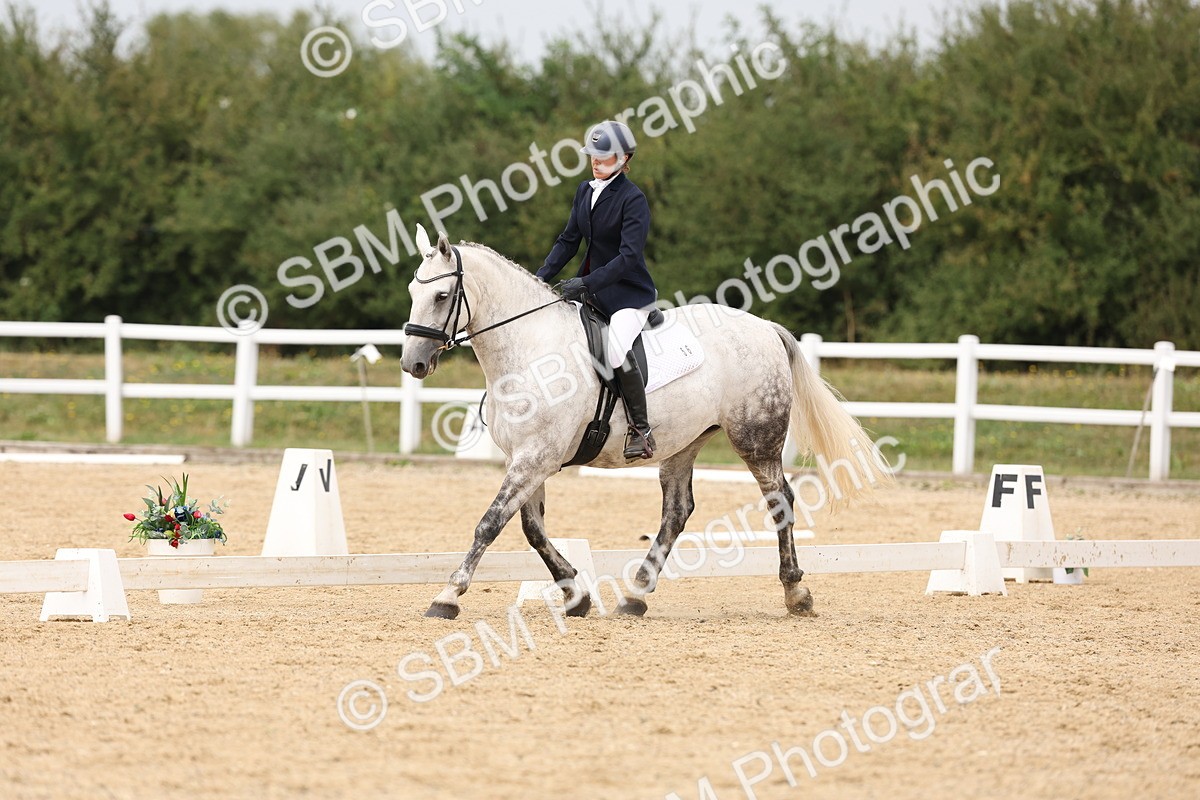 SBM_00854 - Class 8 - Novice 27 Champs