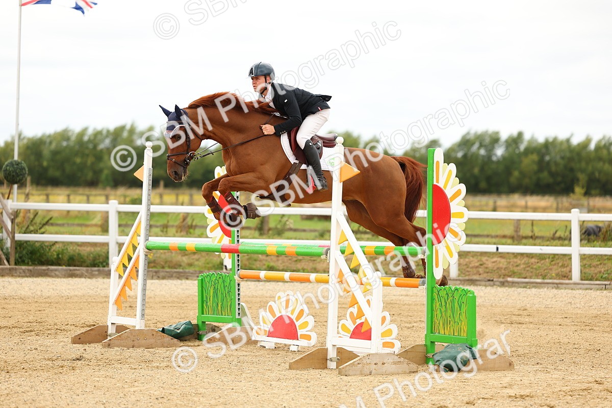 SBM_010123 - Class 3 - Senior Newcomers - 1.10m Open