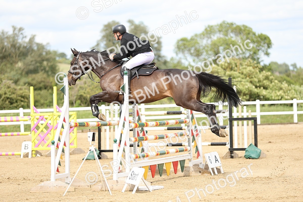 SBM_001438 - Class 5 - Senior Foxhunter - 1.20m
