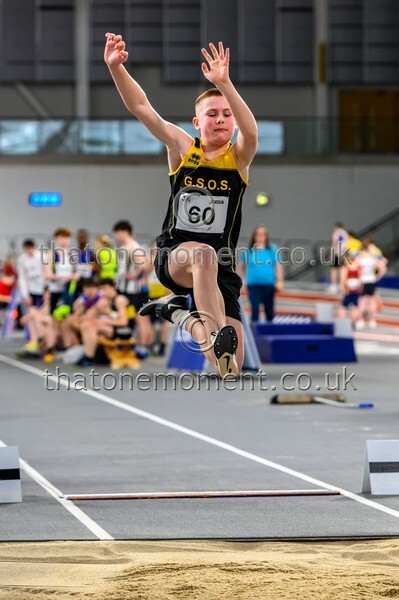 AgeInd25SAT-910470 - Field Male