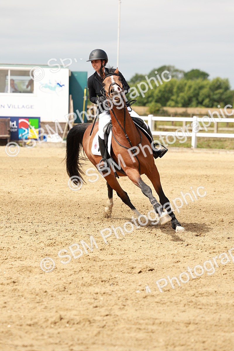 SBM_016914 - Class 20 - Senior Newcomers - 1.10m