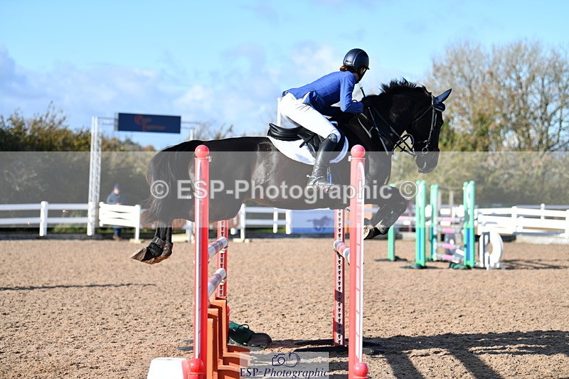 231110A-135011-00678 - Cls 5 Newcomers & 1.10m Open