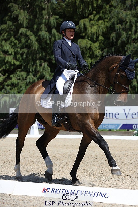 230526-135212-06408 - 369-GIDO_G-Sally_Chamberlain-WEDTrotUp+DR