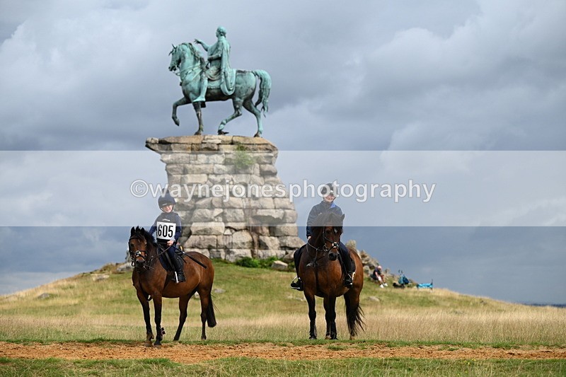 DSC_4693 - Time at Statue 11:10 to 11:42