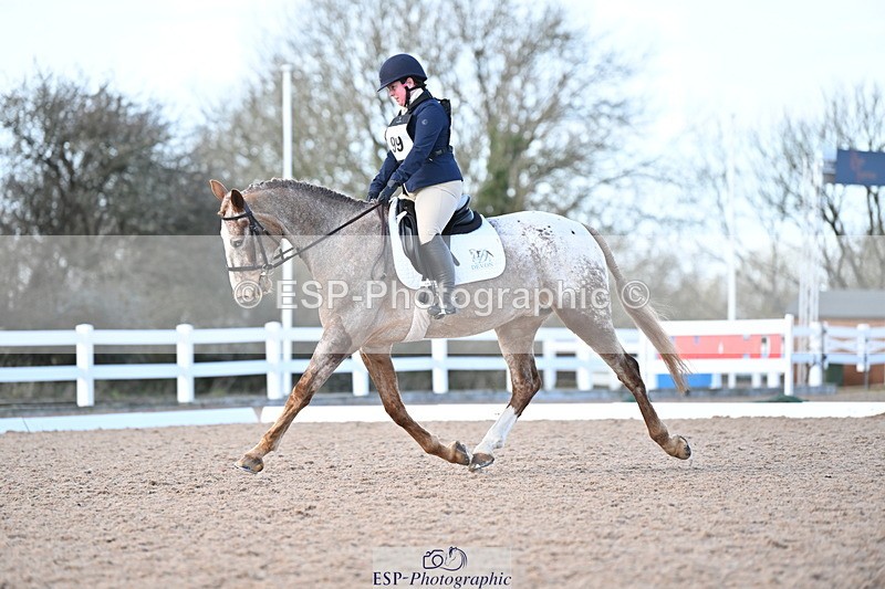 240324A-152018-04482 - Novice 27, 14.30 to 15.25