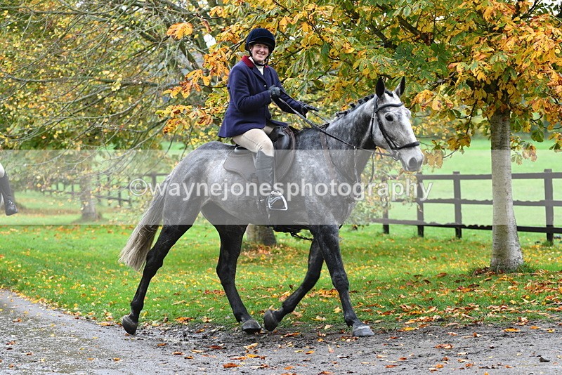 WJ5_6393 - B&B walk back for Hunt Tea !
