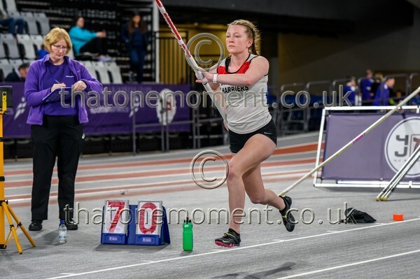 AgeInd25SUN-912665 - Field Female