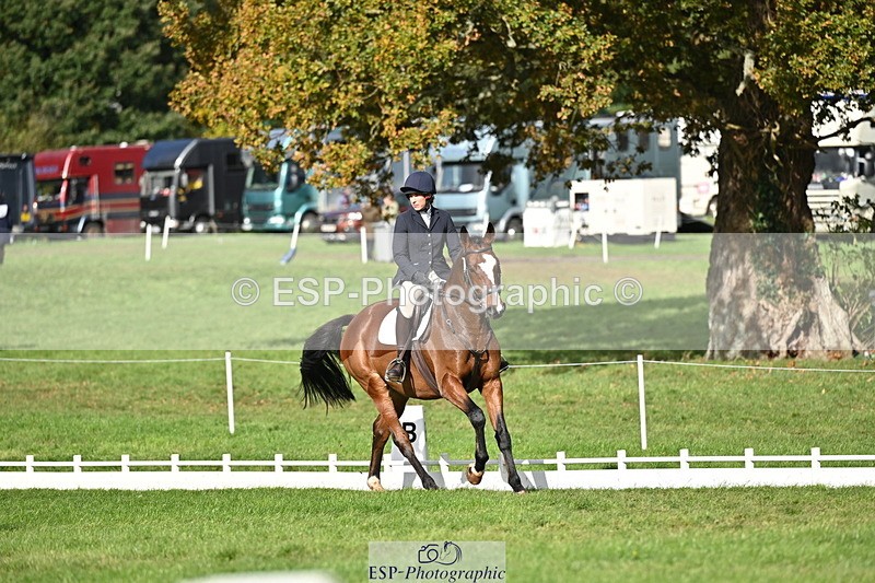 251024A-120914-09880 - G-569-Hannah.Lewis