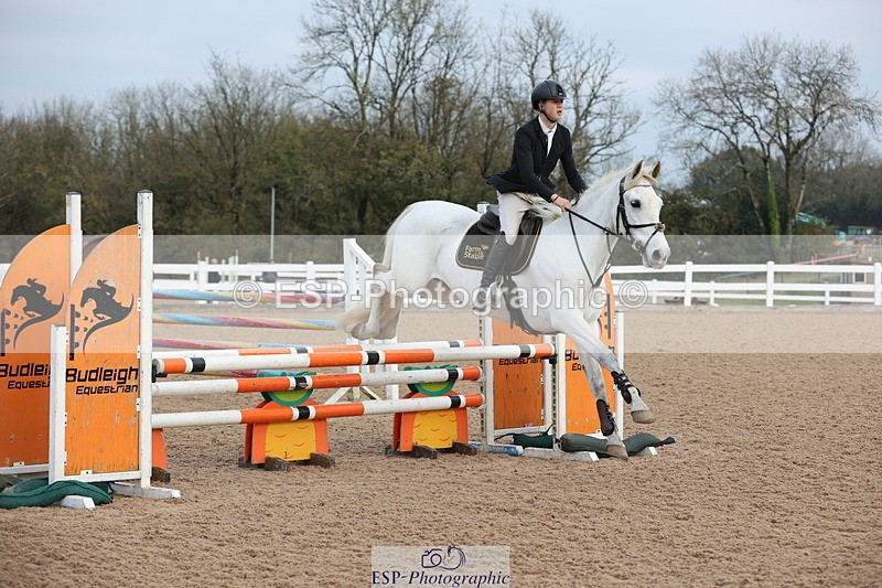 241101A-084200-00357 - FRI Cls 2 British Novice and 90cm Open